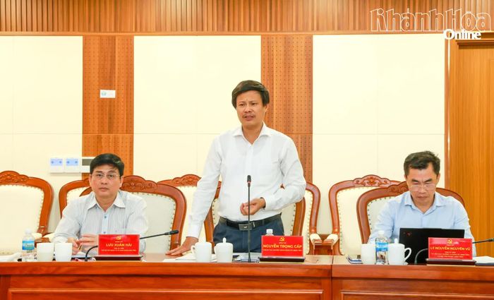 Đồng chí Nguyễn Trọng Cấp phát biểu tại hội nghị.