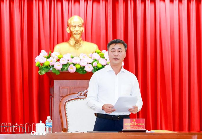 Đồng chí Nguyễn Việt Hùng phát biểu tại hội nghị.