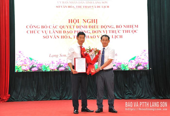Lãnh đạo Sở VHTT&DL trao quyết định điều động, bổ nhiệm cho lãnh đạo Ban Quản lý Công viên địa chất toàn cầu UNESCO và Xúc tiến Du lịch tỉnh