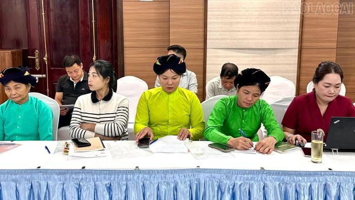 Các đại biểu tham dự hội thảo.