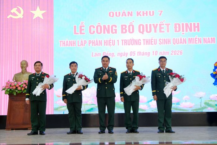 Ra mắt Đảng ủy Phân hiệu 1