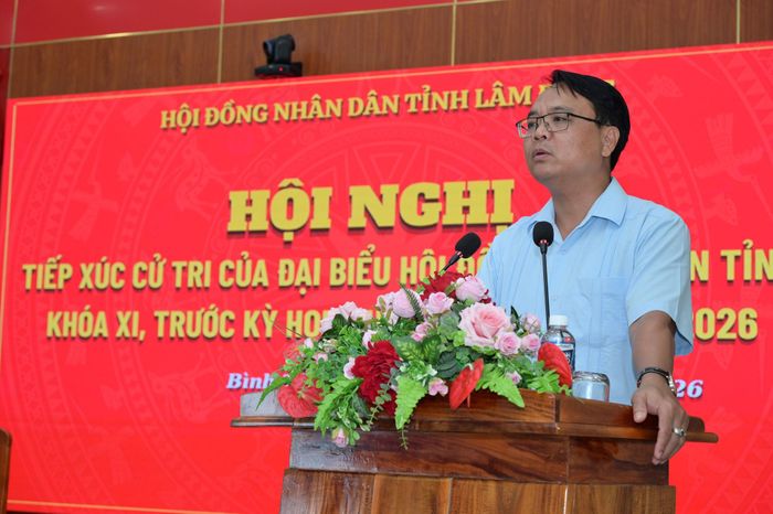Phó Bí thư Thường trực Tỉnh ủy Đặng Hồng Sỹ trả lời các kiến nghị của cử tri