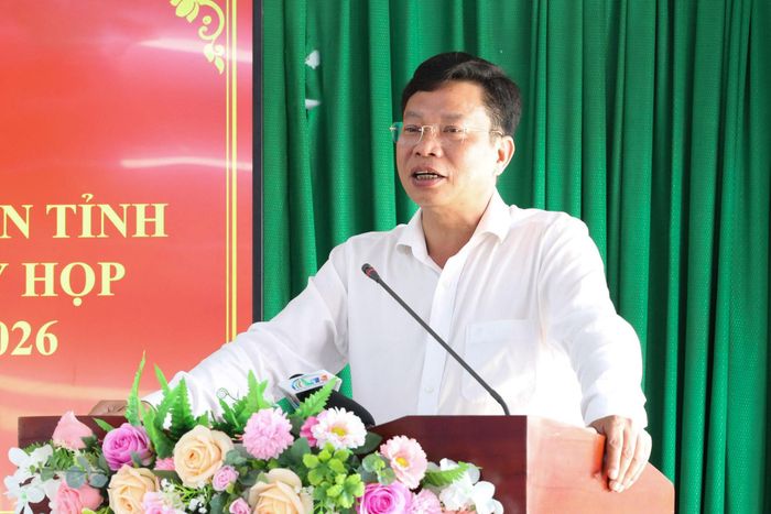 Phó Bí thư Tỉnh ủy, Chủ tịch HĐND tỉnh Lâm Đồng Lưu Văn Trung tiếp thu, ghi nhận kiến nghị, phản ánh của cử tri xã Quảng Tân