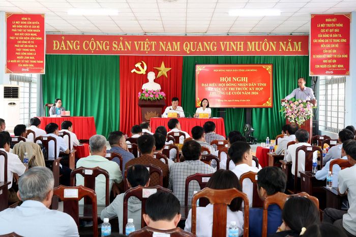 Quang cảnh hội nghị