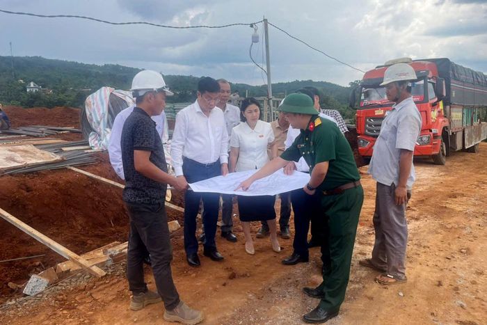 Phó Bí thư Tỉnh ủy Lưu Văn Trung kiểm tra tiến độ Trường Phổ thông nội trú liên cấp Tiểu học và THCS Tuy Đức