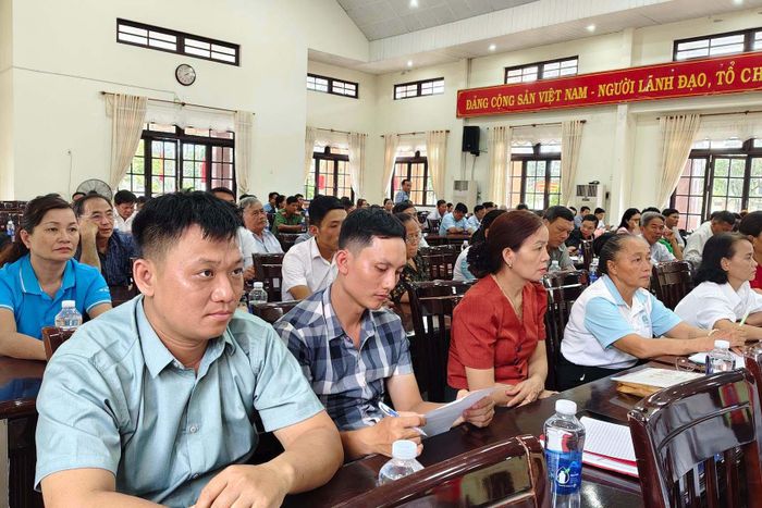 Cử tri xã Cát Tiên tham dự hội nghị (Ảnh: CTV)