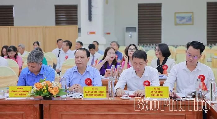 Các đại biểu tham dự hội thảo.