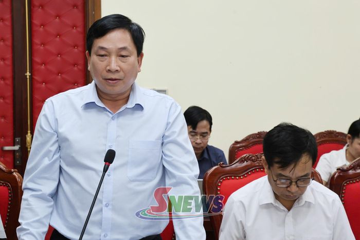 Lãnh đạo xã Yên Châu phát biểu tại cuộc làm việc.
