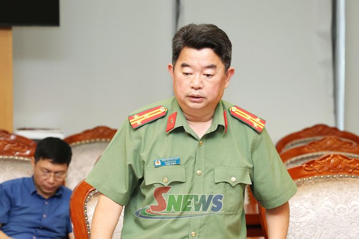 Lãnh đạo Công an tỉnh phát biểu tại cuộc làm việc.