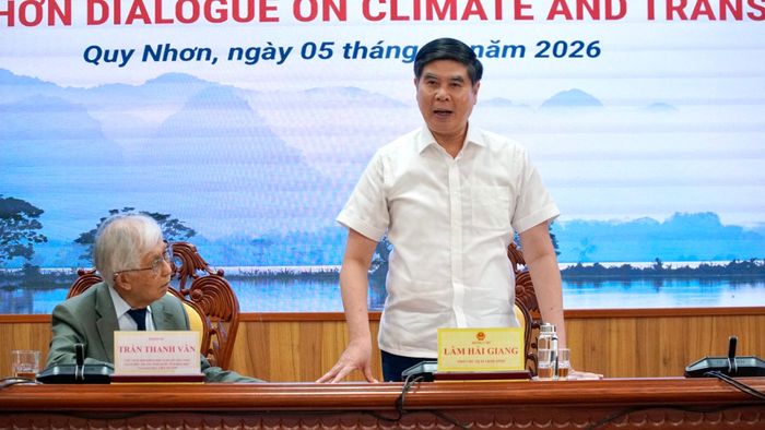 Phó chủ tịch UBND tỉnh Gia Lai Lâm Hải Giang phát biểu tại buổi họp báo.