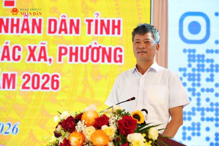 Phó Chủ tịch Thường trực HĐND tỉnh Hưng Yên Lê Xuân Tiến phát biểu khai mạc hội nghị. Ảnh: Nguyễn Ánh