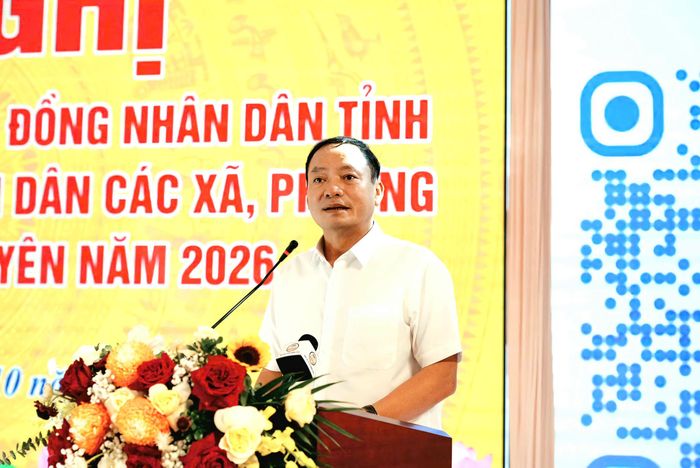 Phó Bí thư Tỉnh ủy, Chủ tịch HĐND tỉnh Hưng Yên Trần Quốc Văn phát biểu kết luận hội nghị. Ảnh: Nguyễn Ánh