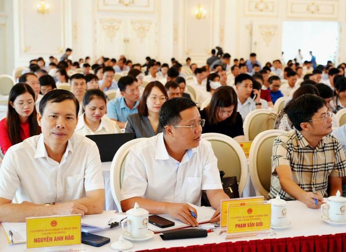 Các đại biểu dự hội nghị. Ảnh: Nguyễn Ánh