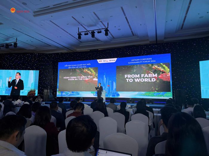 Tổng Giám đốc Nestlé Việt Nam, Đồng Chủ tịch VBCSD Binu Jacob phát biểu tại Diễn đàn. Ảnh: Vũ Quang