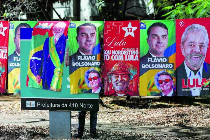 Khoảng cách về số phiếu ủng hộ giữa ông Bolsonaro và ông Lula sau vòng một ở mức tương đối hẹp. Ảnh: Getty Images