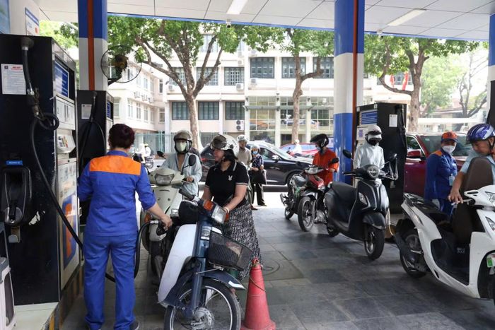 Tinh thần xuyên suốt của Nghị định mới là hoàn thiện thể chế quản lý nhà nước đối với hoạt động kinh doanh xăng dầu theo hướng minh bạch, ổn định, phù hợp với cơ chế thị trường, giảm các khâu trung gian không cần thiết.