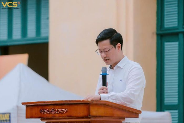 Thầy Tạ Xuân Hòa - Hiệu trưởng Trường THPT Ngô Quyền phát biểu tại Hội khóa.