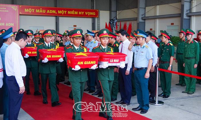  Mỗi mẫu hài cốt liệt sĩ được đưa đi giám định ADN là thêm một cơ hội tìm lại tên tuổi, quê quán của các liệt sĩ, đáp ứng mong mỏi của thân nhân gia đình liệt sĩ.