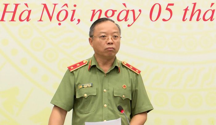Trung tướng Phan Xuân Tuy - Giám đốc Học viện Chính trị Công an nhân dân, Bộ Công an cung cấp thông tin về Hội thảo. Ảnh: Thanh Trang
