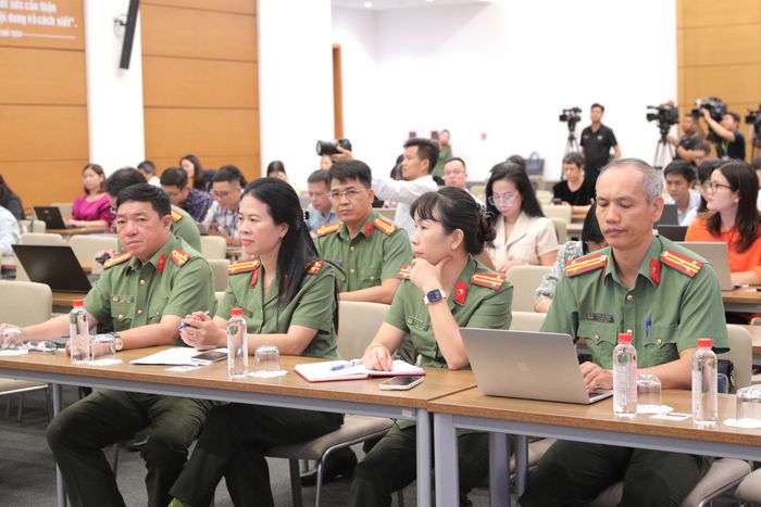 Các đại biểu tham dự buổi gặp mặt báo chí. Ảnh: BTC