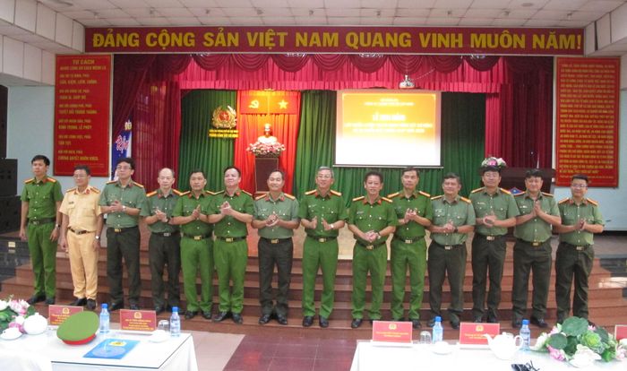 Các đại biểu tại lễ khai giảng
