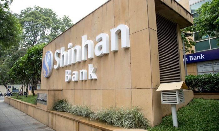 Vụ tấn công mạng lần đầu được phát hiện tại Shinhan Bank, Hàn Quốc, ngày 30/9. (Ảnh: Fintech Times)