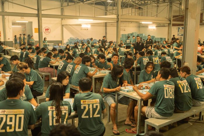 Trong lúc bộ phim tiếp tục tạo hiệu ứng tại rạp, ê-kíp cũng nghiên cứu khả năng phát hành thêm phiên bản T13.