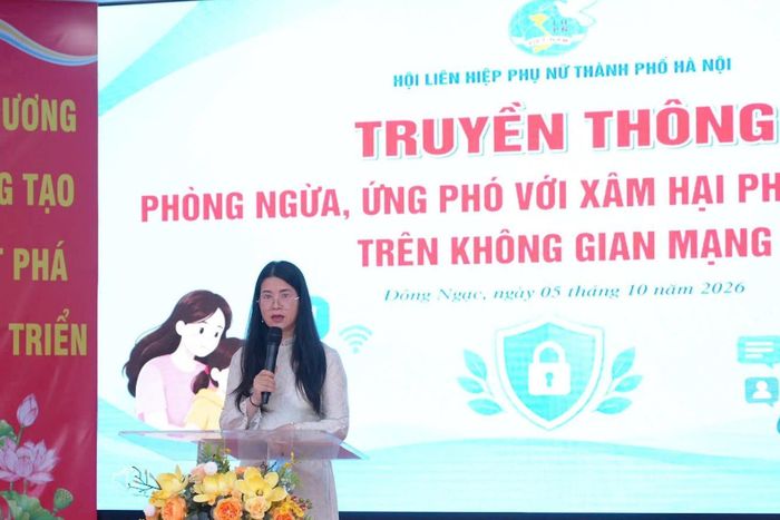 Phó Chủ tịch Hội Liên hiệp phụ nữ thành phố Hà Nội Nguyễn Kim Quý phát biểu. Ảnh: Vân Nga