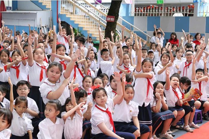 Các em học sinh tích cực tham gia trò chơi. Ảnh: PV