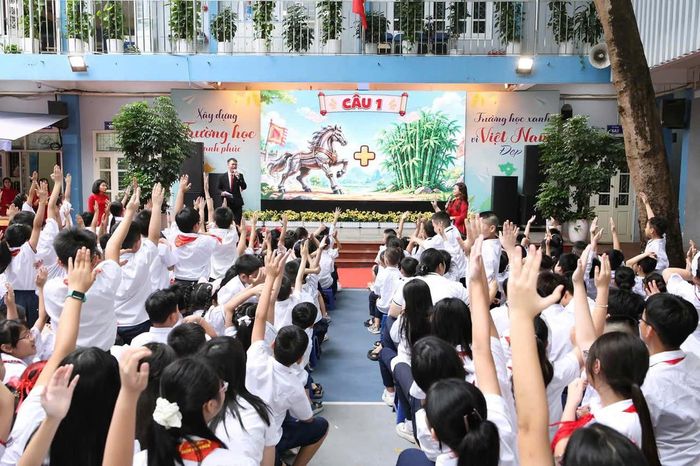Các trò chơi lan tỏa tinh thần học tập đến các em học sinh. Ảnh: PV