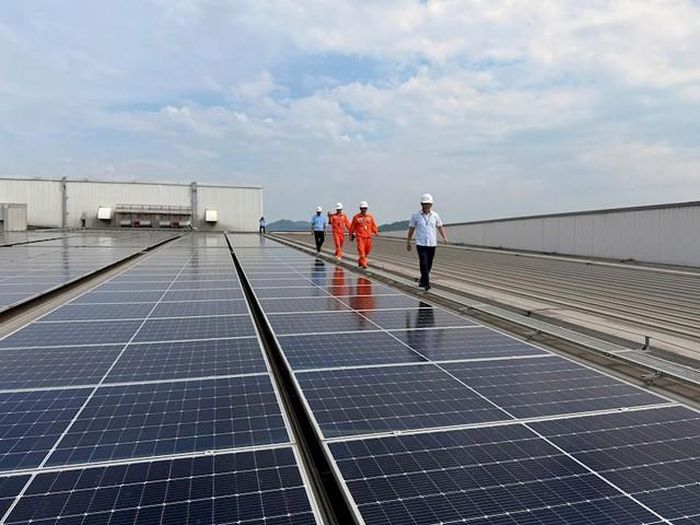 Điện mặt trời mái nhà đang trở thành một lựa chọn để người dân, doanh nghiệp chủ động thêm nguồn điện tại chỗ.