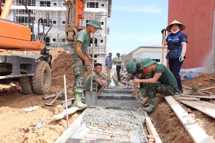 Một trong 11 trường phổ thông nội trú liên cấp tại các xã biên giới Nghệ An được yêu cầu hoàn thành đúng tiến độ. Ảnh: Song Hoàng