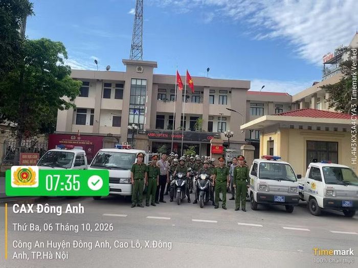 Đông Anh quyết liệt dẹp biển quảng cáo, rao vặt trái quy định