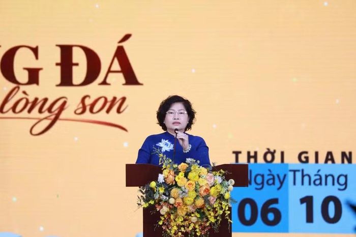 Nhà giáo, Thạc sĩ Phạm Thu Hà, Bí thư Đảng ủy, Hiệu trưởng trường THCS Ngô Sỹ Liên