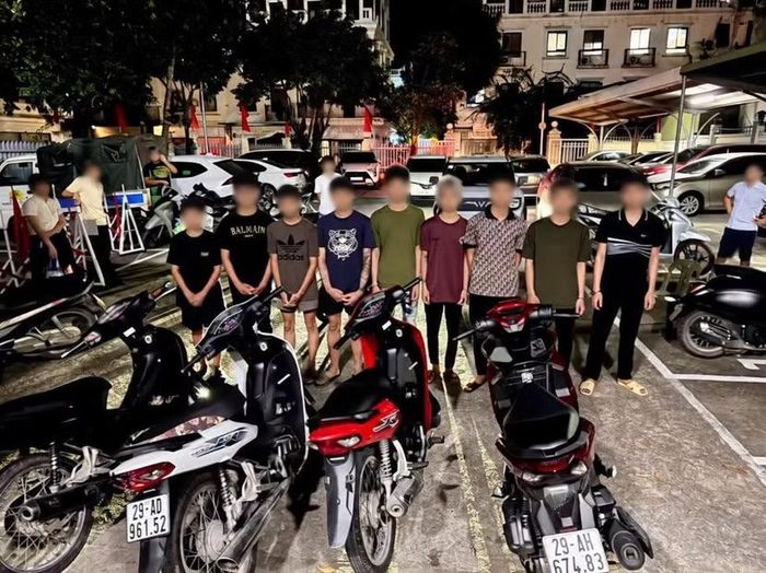 Các đối tượng tại cơ quan công an