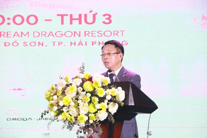 Nhà báo Phùng Công Sưởng, Tổng Biên tập Báo Tiền Phong, Trưởng Ban Tổ chức Hoa hậu Việt Nam 2026 phát biểu tại cuộc họp báo. Ảnh: PT. 