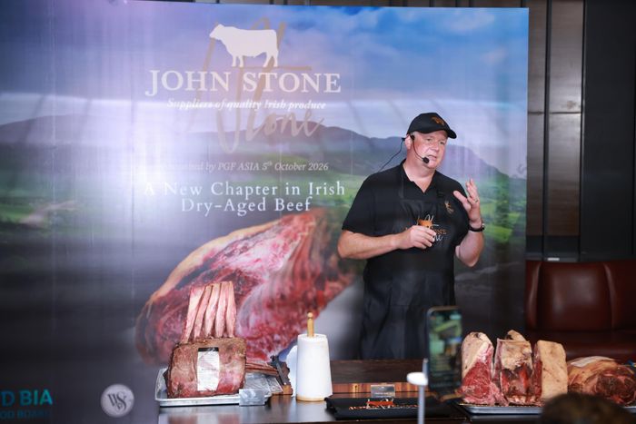  Ông Tim Stone, Giám đốc điều hành John Stone Fine Foods, phát biểu tại sự kiện. 