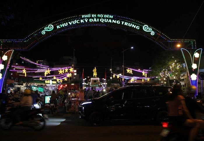 Nhiều phố đi bộ, phố ẩm thực đêm được hình thành, đáp ứng nhu cầu người dân và khách du lịch