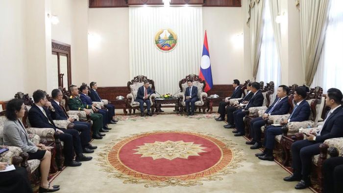 Quang cảnh buổi chúc mừng Thủ tướng Lào Saleumxay Kommasith. (Ảnh: DUY TOÀN)