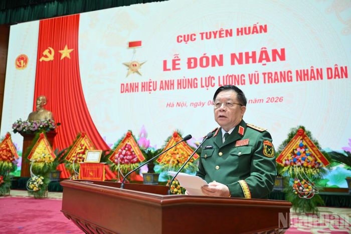 Đại tướng Nguyễn Trọng Nghĩa phát biểu tại lễ đón nhận. (Ảnh THẾ ĐẠI)