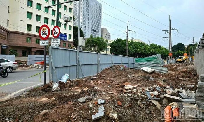 Hà Nội tập trung thi công, sửa chữa, cải tạo hệ thống thoát nước. (Ảnh: HƯƠNG TRÀ)