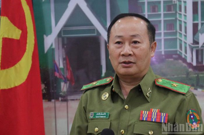 Thiếu tướng Kenachan Phommachak, Cục trưởng Cục Quản lý hộ tịch và xây dựng cơ sở, Bộ Công an Lào. (Ảnh: DUY TOÀN)