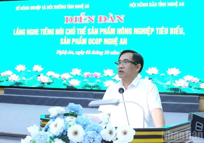 Tại diễn đàn, các chủ thể sản phẩm đã trực tiếp trao đổi, chia sẻ những vấn đề phát sinh từ thực tiễn sản xuất, kinh doanh; đồng thời nêu những khó khăn, vướng mắc trong quá trình duy trì và phát triển sản phẩm OCOP. ( Ảnh: Đ.P)