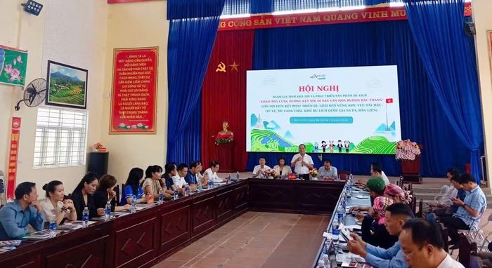 Hội nghị đánh giá tính khả thi và phát triển sản phẩm du lịch “Khám phá cung đường kết nối di sản văn hóa ruộng bậc thang”. (Ảnh: Duy Doanh)