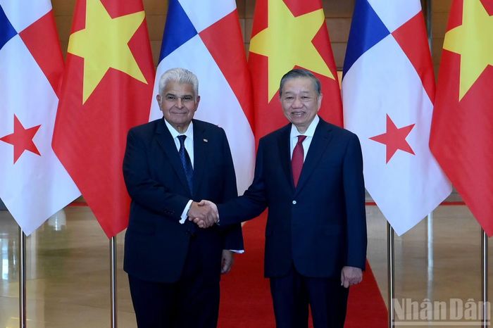 Tổng Bí thư, Chủ tịch nước Tô Lâm và Tổng thống Panama Jose Raul Mulino.
