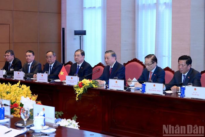 Tổng Bí thư, Chủ tịch nước Tô Lâm và các đại biểu tham dự hội đàm.