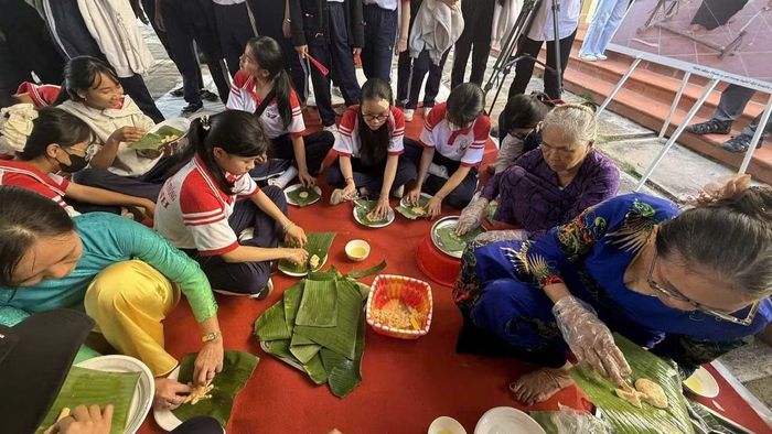 Lễ hội Katê của người Chăm tại xã Bắc Bình. (ẢNH: BÌNH MINH)