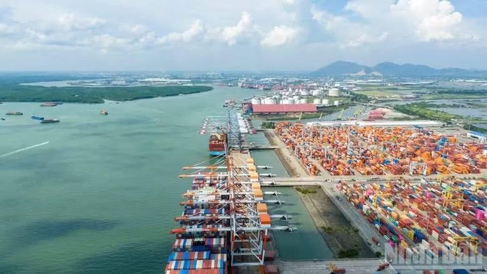 Cảng Cái Mép-Thị Vải được đánh giá là cảng tiềm năng cho giao thương đường thủy Việt Nam-Campuchia.