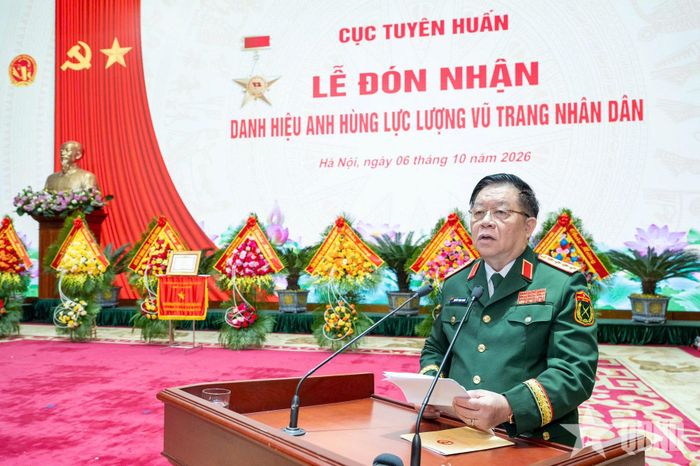  Đại tướng Nguyễn Trọng Nghĩa phát biểu.  