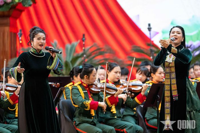 Một số tiết mục văn nghệ tại buổi lễ.